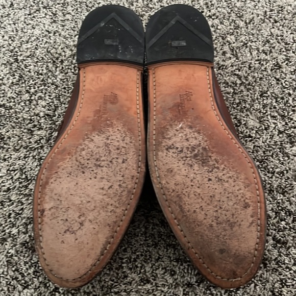Allen Edmonds Leather dress loafer. - Picture 5 of 5